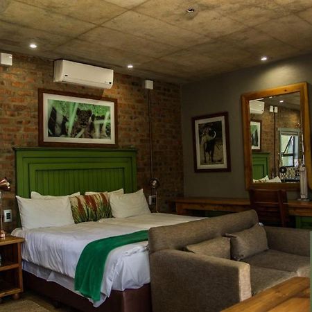 Chameleon Bush Lodge Hammanskraal Extérieur photo