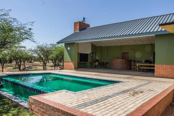 Chameleon Bush Lodge Hammanskraal Extérieur photo