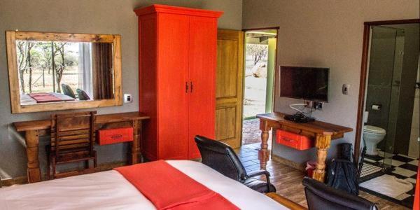 Chameleon Bush Lodge Hammanskraal Extérieur photo