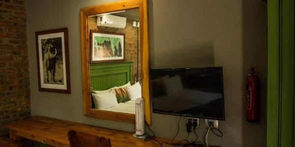 Chameleon Bush Lodge Hammanskraal Extérieur photo