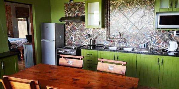 Chameleon Bush Lodge Hammanskraal Extérieur photo