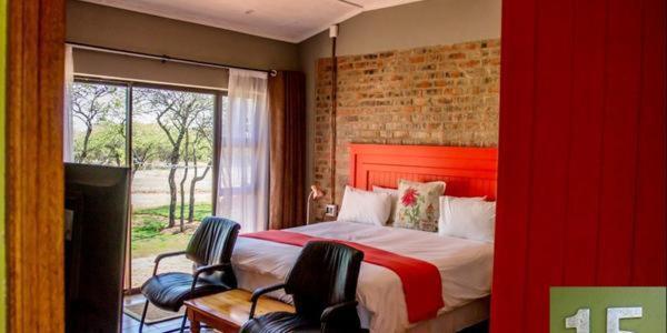 Chameleon Bush Lodge Hammanskraal Extérieur photo